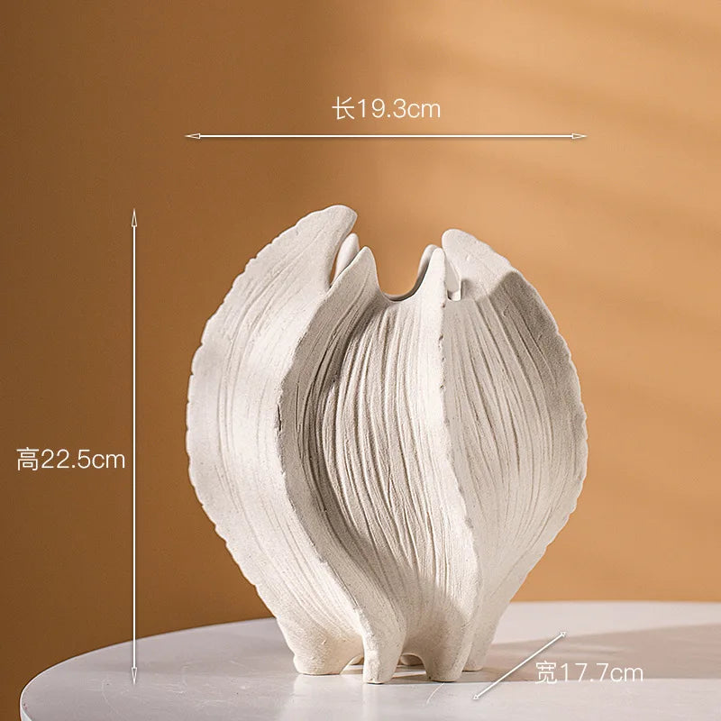 European-style Ceramic Vase - Unique Decorative Ornamental Seashell Vase