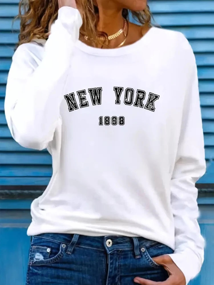 New York Print Soft Comfortable Sweater.