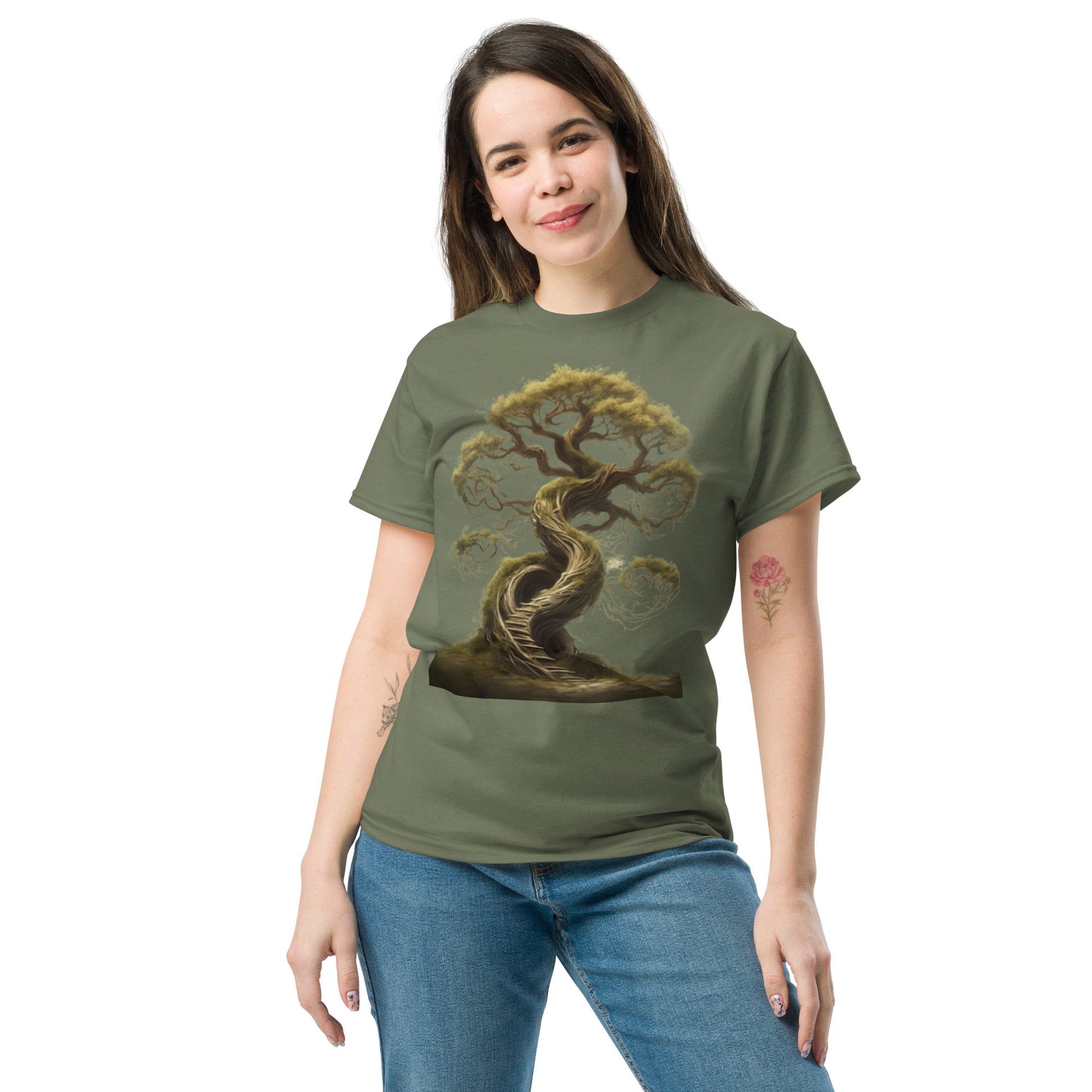 Treehouse tree-shirt t-shirt for tree lovers and nature lovers.